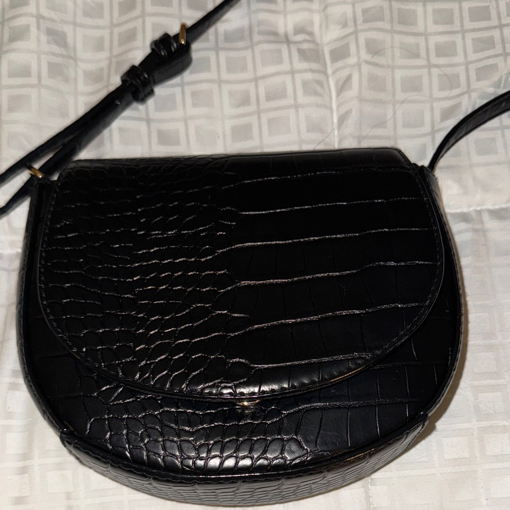 A New Day Elegant Black Croc-Embossed Women's purse